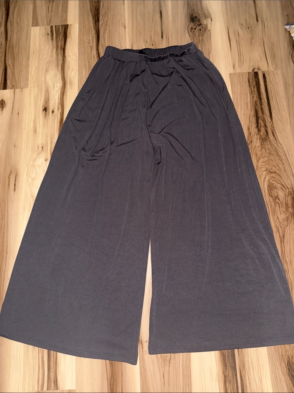 Cider Wide-Leg Pants in Charcoal Gray